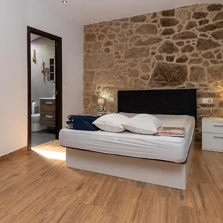 House - 2 Bedrooms - 60300 Ferienhaus *