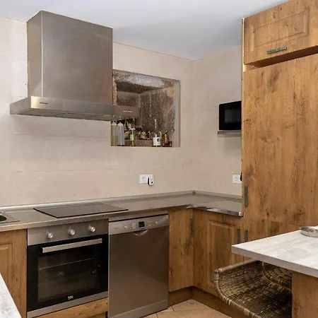 House - 2 Bedrooms - 60300 Ferienhaus Carnota
