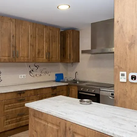 House - 2 Bedrooms - 60300